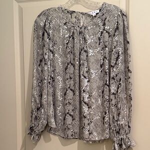 THML Gray and Silver Patterned Blouse